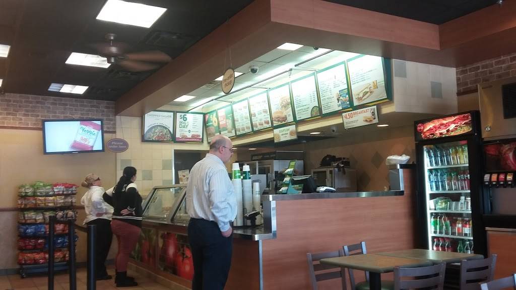 Subway Restaurants | restaurant | 133 S Hacienda Blvd, City of Industry, CA 91745, USA | 6269376888 OR +1 626-937-6888