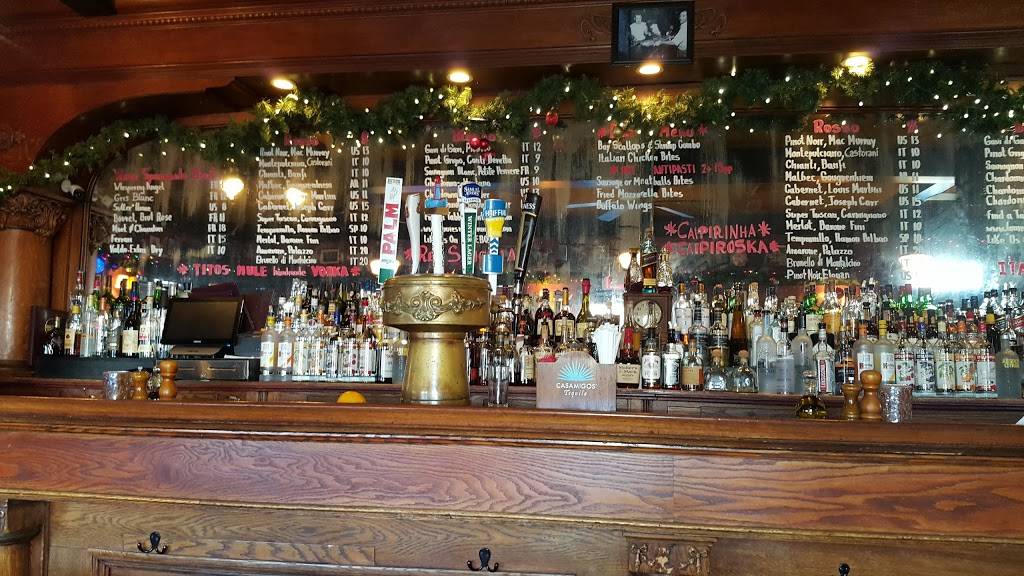 Louies | restaurant | 136 River Rd Ext, Cos Cob, CT 06807, USA | 2034222177 OR +1 203-422-2177