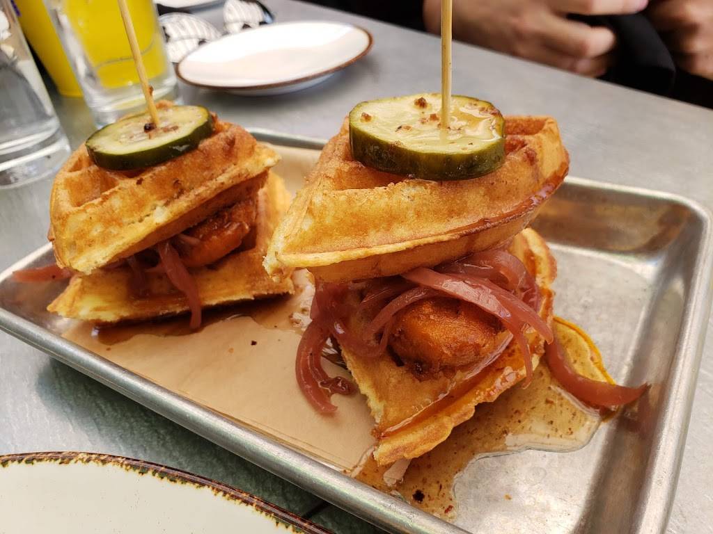 Pour Company | restaurant | 136 W Wilshire Ave, Fullerton, CA 92832, USA | 7145257468 OR +1 714-525-7468