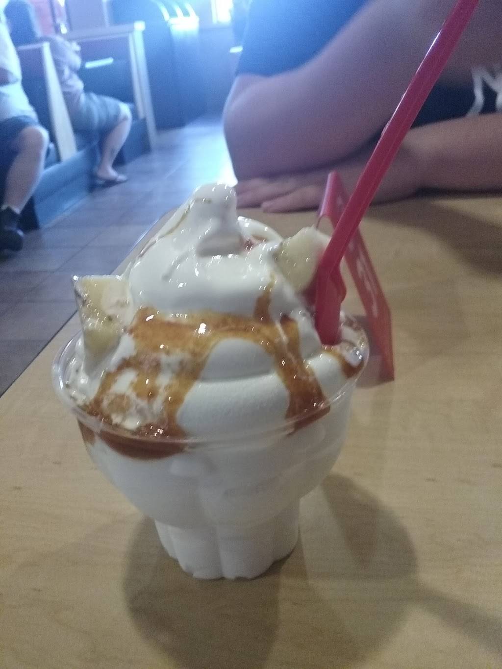 Dairy Queen Grill & Chill | restaurant | 1553 Herman Rd, Staunton, IL 62088, USA | 6186355194 OR +1 618-635-5194