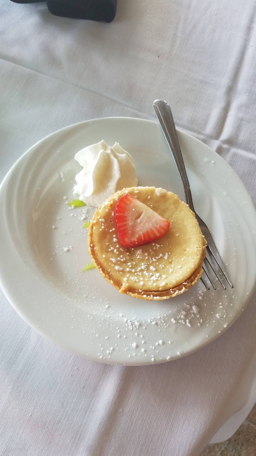 Blue Bar Grill | restaurant | 1960 S Ocean Dr, Hallandale Beach, FL 33009, USA | 9542512658 OR +1 954-251-2658