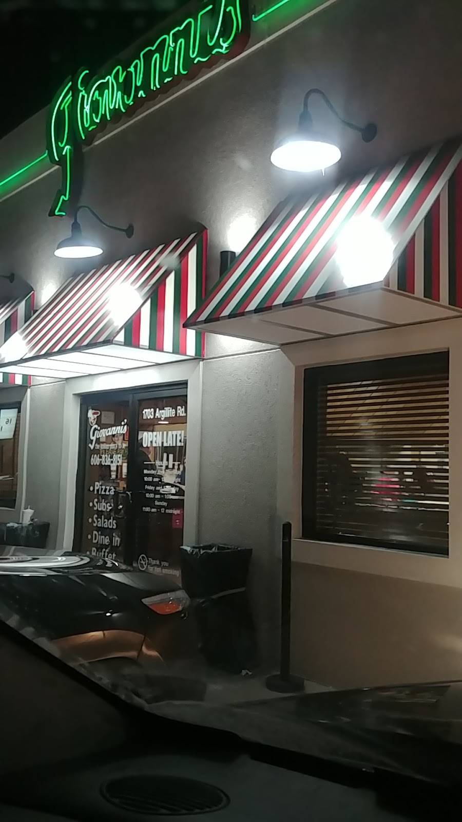 Giovannis Pizza | restaurant | 1703 Argillite Rd, Flatwoods, KY 41139, USA | 6068368151 OR +1 606-836-8151