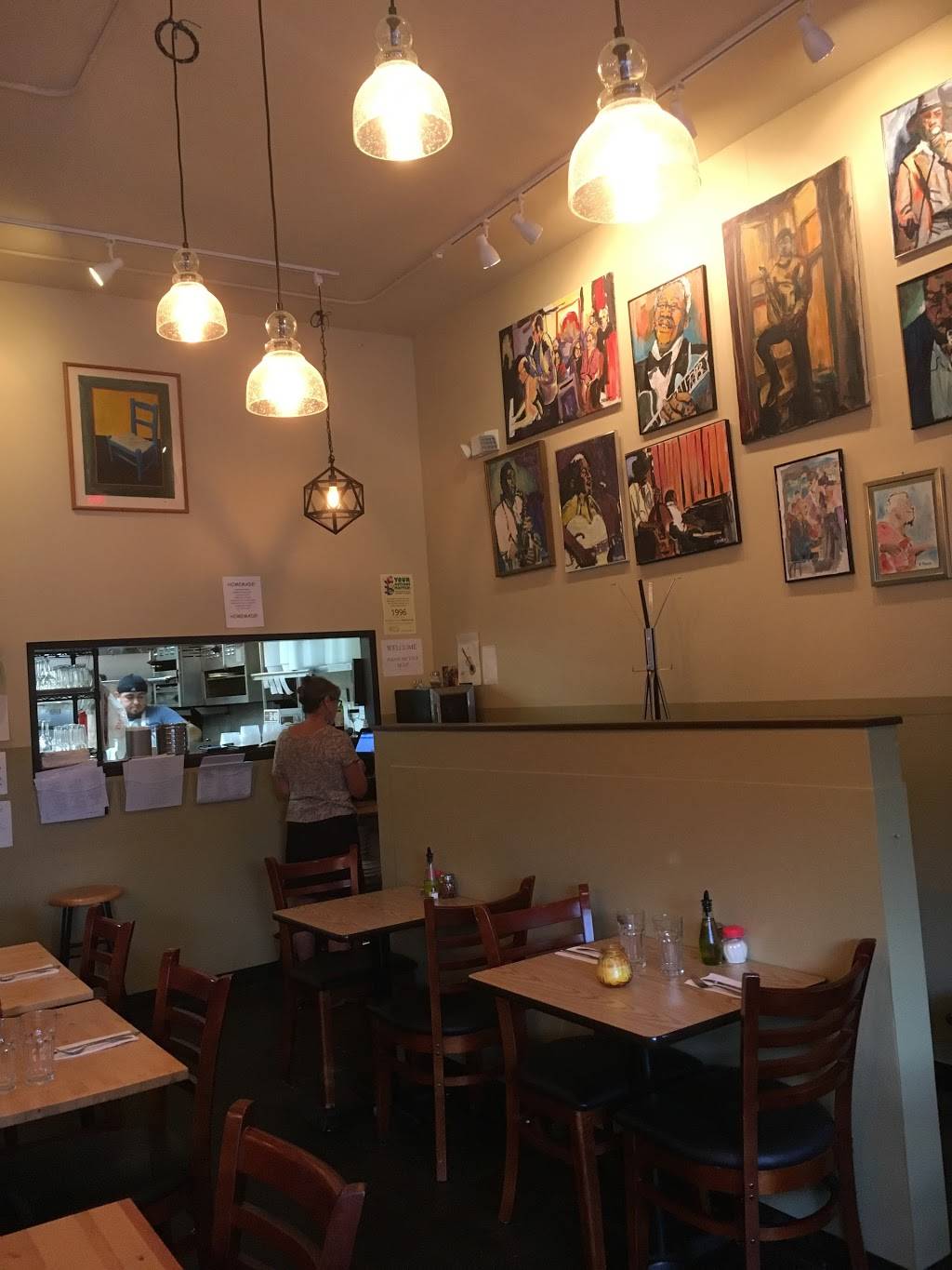 Daves New Kitchen | restaurant | 815 Noyes St, Evanston, IL 60201, USA | 8478646000 OR +1 847-864-6000