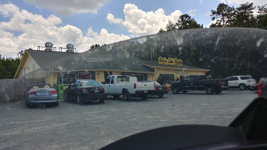 Badin Lake Family Restaurant | restaurant | 2507 Blaine Rd, New London, NC 28127, USA | 3364612660 OR +1 336-461-2660