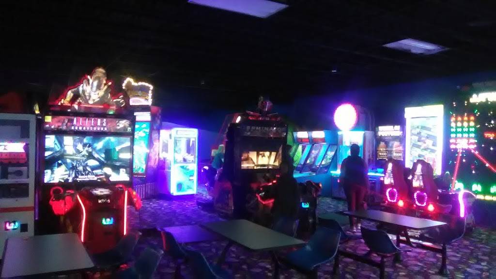 Southern Lanes | meal takeaway | 3001 Canton St, Hopkinsville, KY 42240, USA | 2708742265 OR +1 270-874-2265