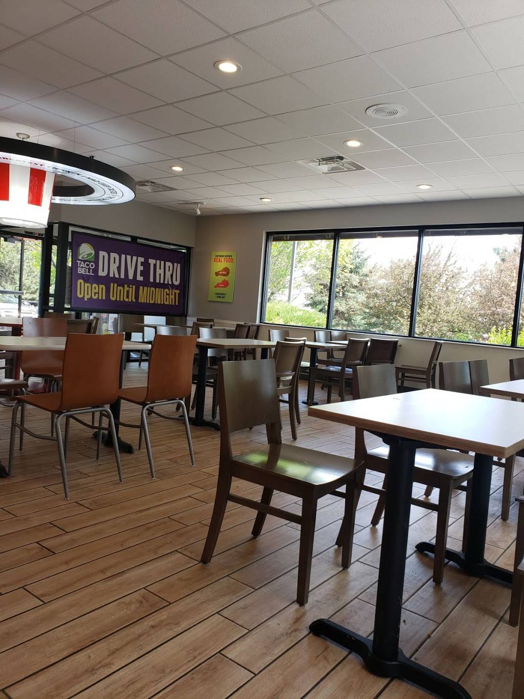 KFC | restaurant | 1650 Foxtrail Dr, Loveland, CO 80538, USA | 9706131150 OR +1 970-613-1150