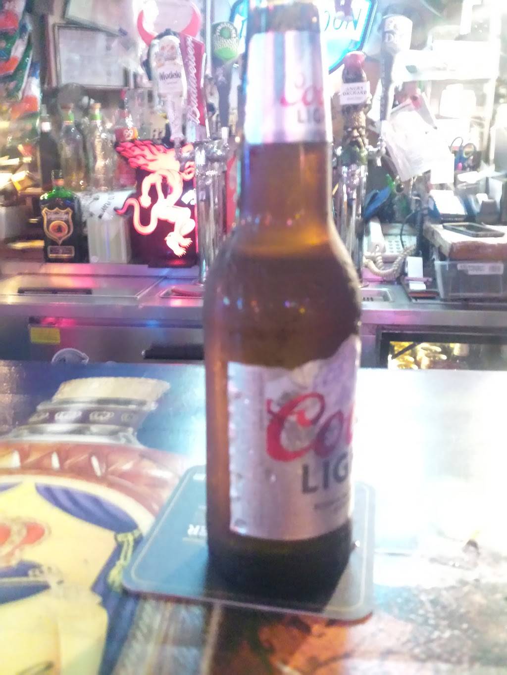 THE CLUBHOUSE SPORTS BAR and GRILL | restaurant | 369 Arneill Rd, Camarillo, CA 93012, USA | 8053881992 OR +1 805-388-1992