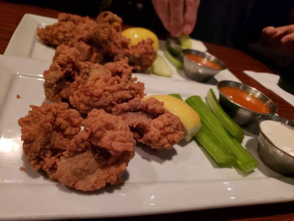 Pearlz Oyster Bar | restaurant | 9 Magnolia Rd, Charleston, SC 29407, USA | 8435732277 OR +1 843-573-2277