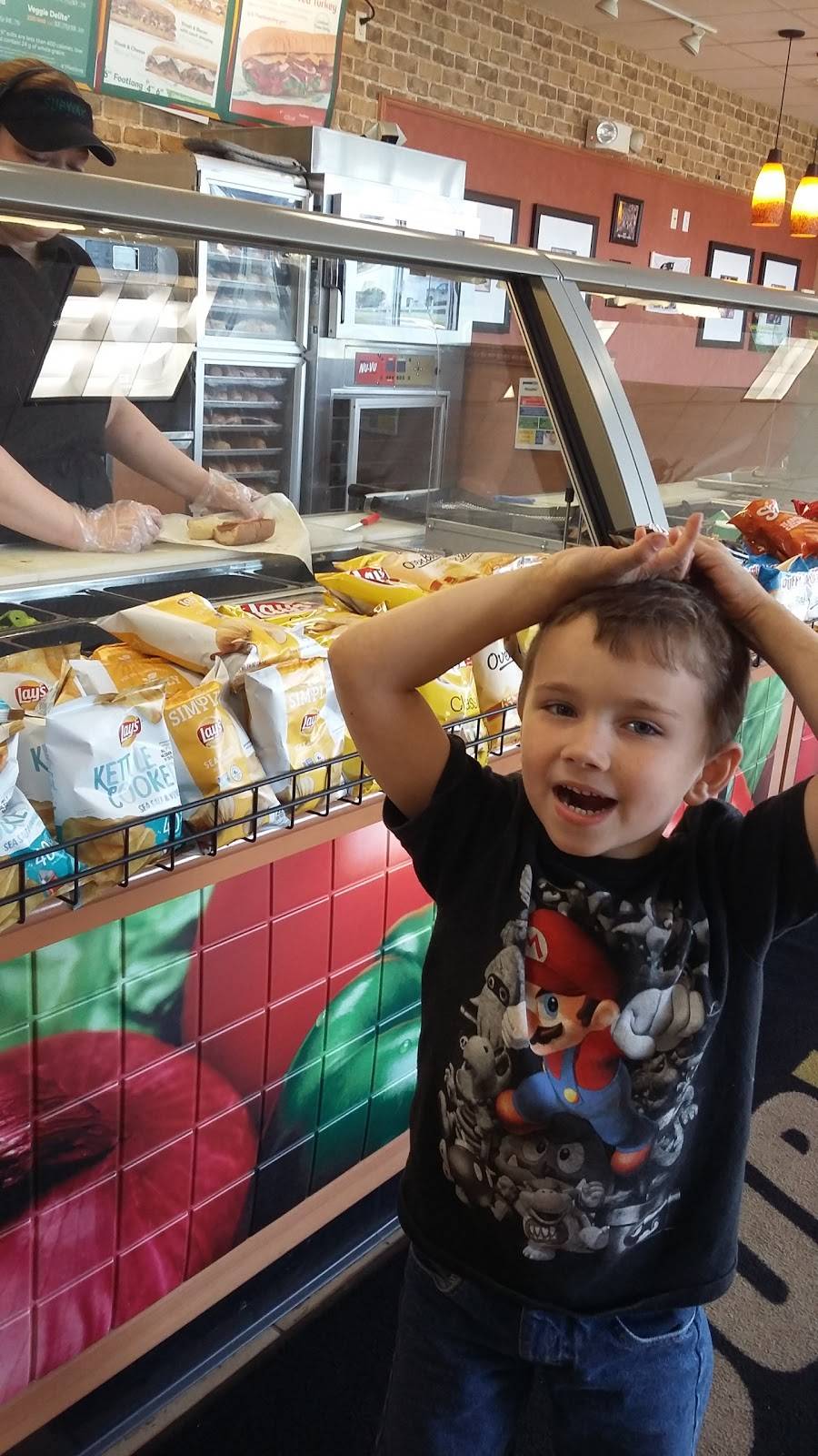 Subway | restaurant | 2825 Morgantown Rd, Smithfield, PA 15478, USA | 7245641729 OR +1 724-564-1729