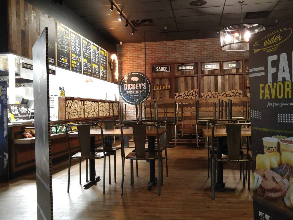 Dickeys Barbecue Pit | restaurant | 30451 Av. de Las Flores, Rancho Santa Margarita, CA 92688, USA | 9496358100 OR +1 949-635-8100