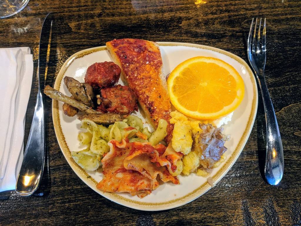 Mama Catena Vino e’ Cucina | restaurant | 711 Babbitt Rd, Euclid, OH 44123, USA | 2162611168 OR +1 216-261-1168