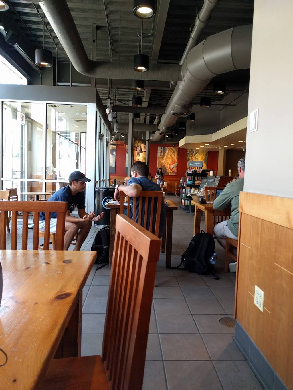 Starbucks | cafe | 1245 W Fullerton Ave, Chicago, IL 60614, USA | 7733279761 OR +1 773-327-9761