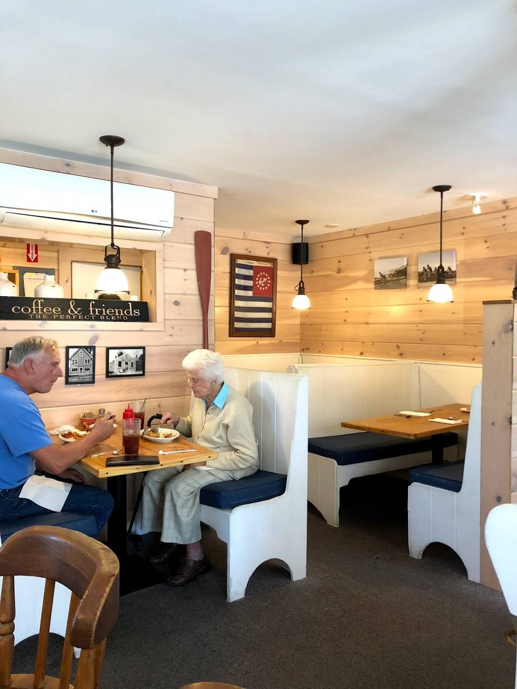 Musette Restaurant | restaurant | 2 Pier Rd, Kennebunkport, ME 04046, USA | 2072040707 OR +1 207-204-0707