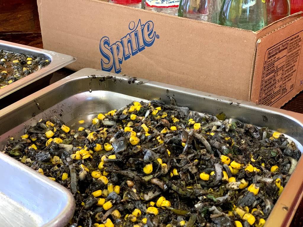 Las Chenchas | restaurant | 8103 Airline Dr Suite 16, Houston, TX 77037, USA | 8328306420 OR +1 832-830-6420