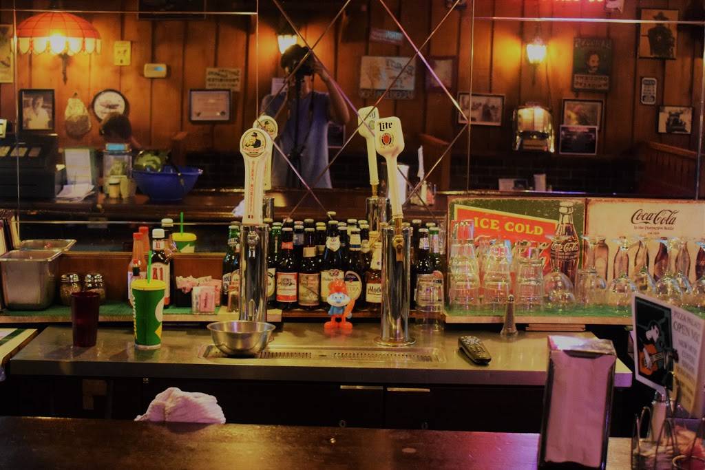 Pizza Palace | restaurant | 117 N Addison Ave, Elmhurst, IL 60126, USA | 6308345900 OR +1 630-834-5900