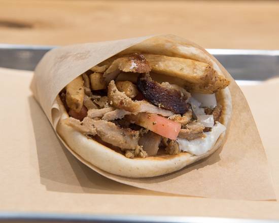 Elia Athenian Grill (OSU) | restaurant | 14 E 11th Ave, Columbus, OH 43201, USA | 6149148909 OR +1 614-914-8909