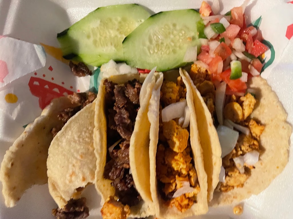 El Sazón Latino | restaurant | 1501 West Blvd, Charlotte, NC 28208, USA | 7045260455 OR +1 704-526-0455