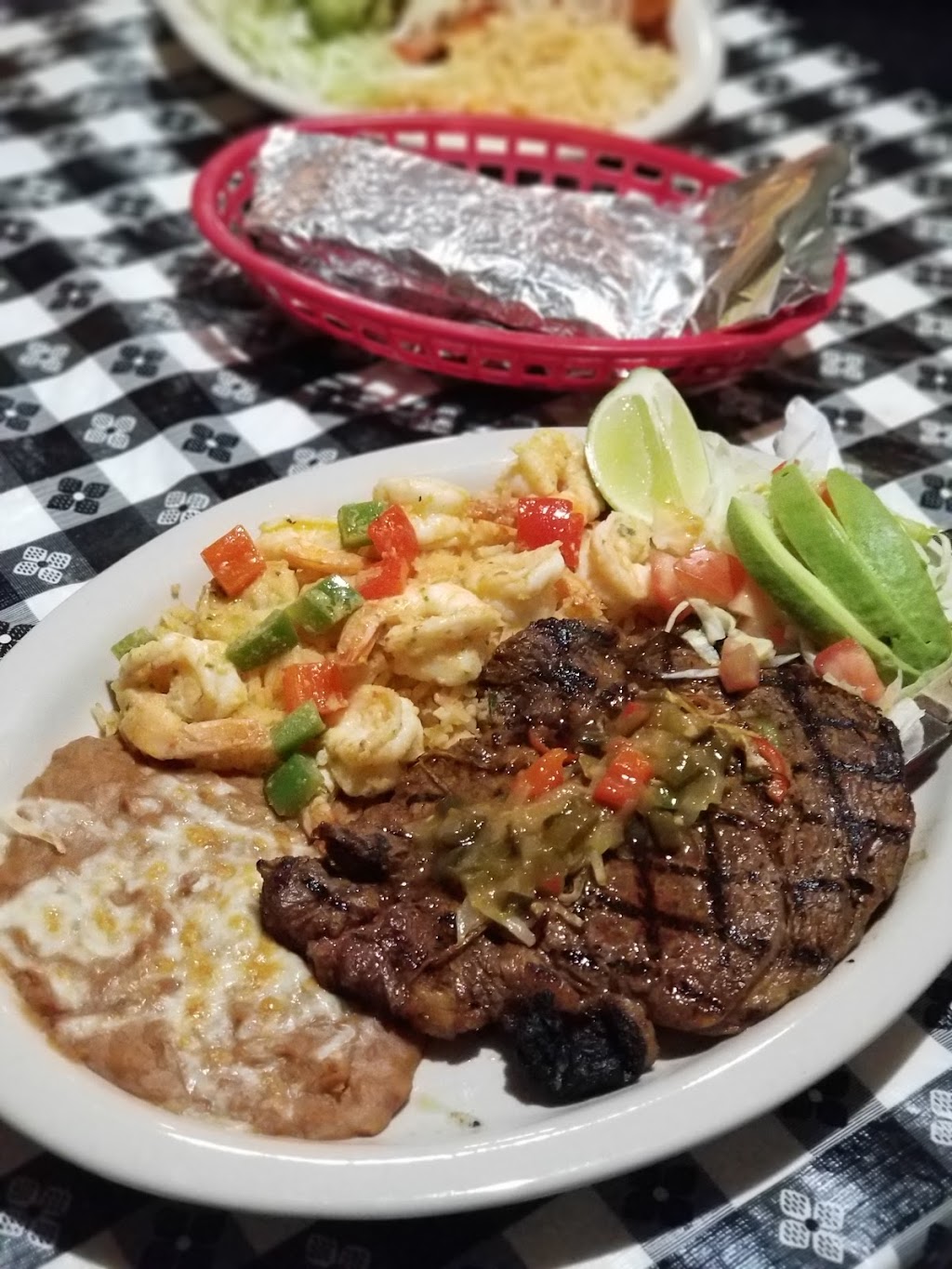 Candilejas Restaurant | restaurant | 701 S Marienfeld St, Midland, TX 79701, USA | 4327045516 OR +1 432-704-5516