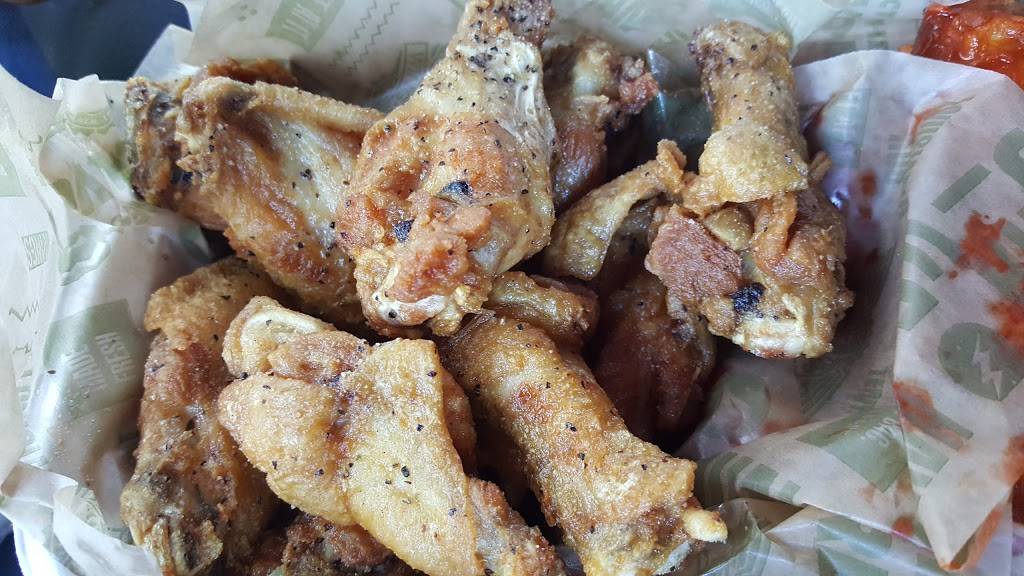 Wingstop | restaurant | 1085 El Camino Real, Millbrae, CA 94030, USA | 6506973300 OR +1 650-697-3300