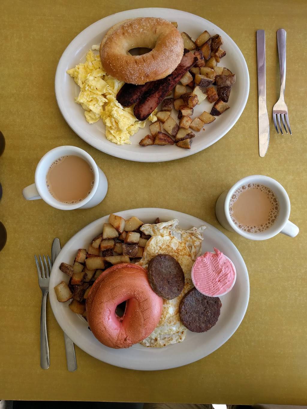 Yogis Deli and Grill | restaurant | 2710 S Hulen St, Fort Worth, TX 76109, USA | 8179214500 OR +1 817-921-4500