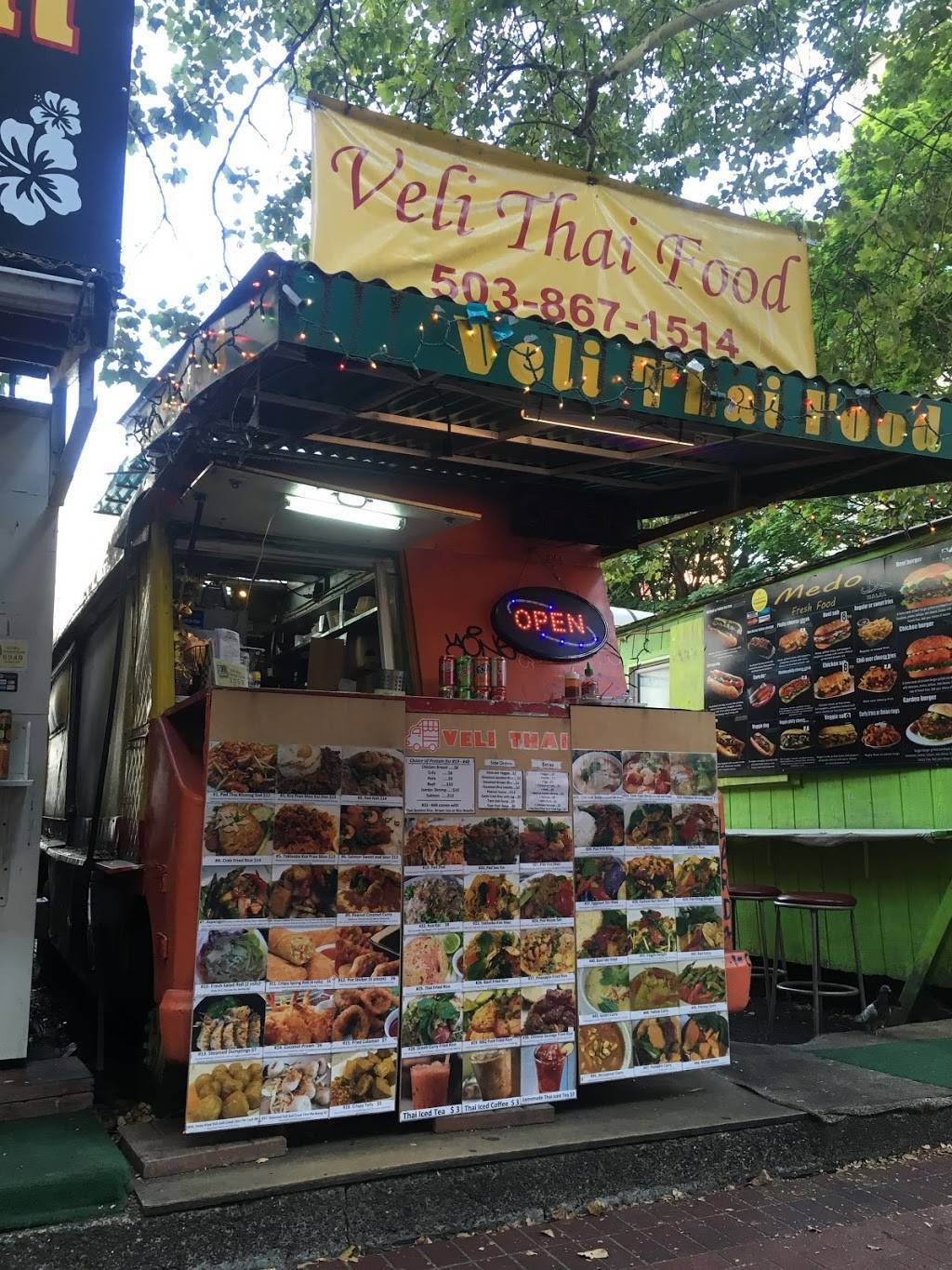 Veli Thai Food | restaurant | 340 SW 5th Ave, Portland, OR 97204, USA | 5038671514 OR +1 503-867-1514
