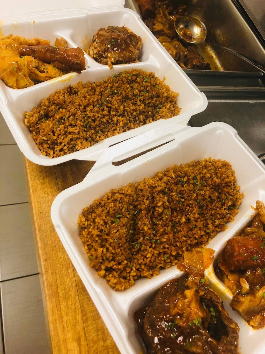 Restaurant Le Sunugal | restaurant | Plaza Laval, 2750 Ch Ste-Foy Porte 1, Québec, QC G1V 1V6, Canada | 4185204969 OR +1 418-520-4969