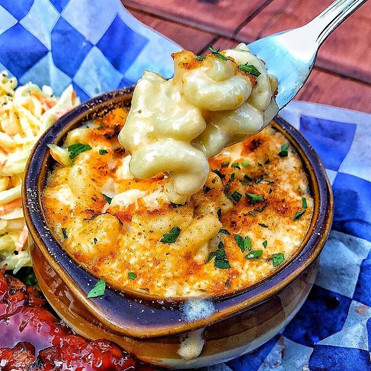 Brewskis Bar & Grill | restaurant | 3718 E Tremont Ave, Bronx, NY 10465, USA | 7186842900 OR +1 718-684-2900