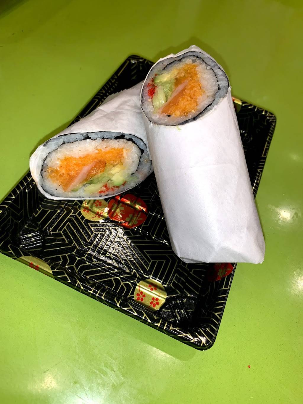 Sushi Fussion | restaurant | 105-43 64th Rd, Forest Hills, NY 11375, USA | 7189978744 OR +1 718-997-8744