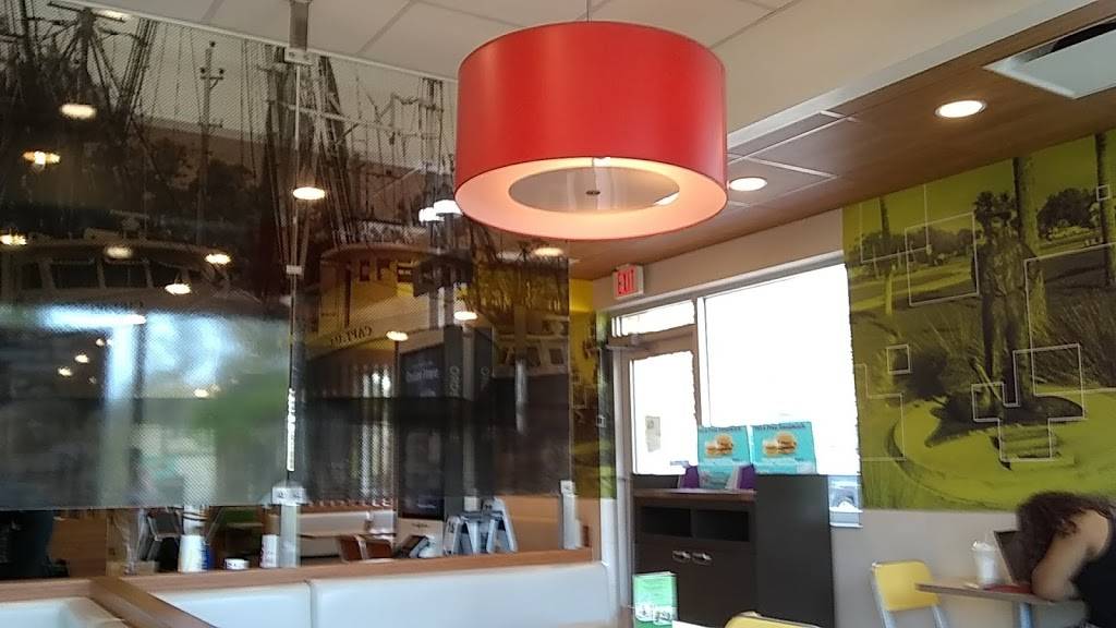McDonalds | cafe | 13395 US-1, Sebastian, FL 32958, USA | 7723889606 OR +1 772-388-9606