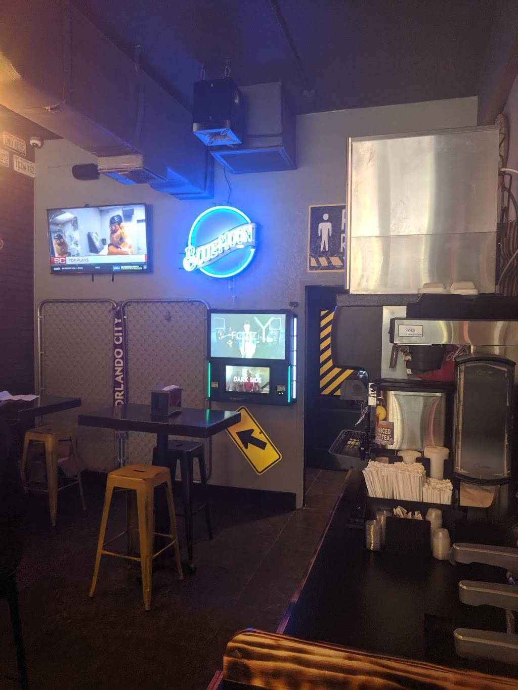 Loading Zone Philly Steaks | restaurant | 24 E Washington St, Orlando, FL 32801, USA | 4077517131 OR +1 407-751-7131