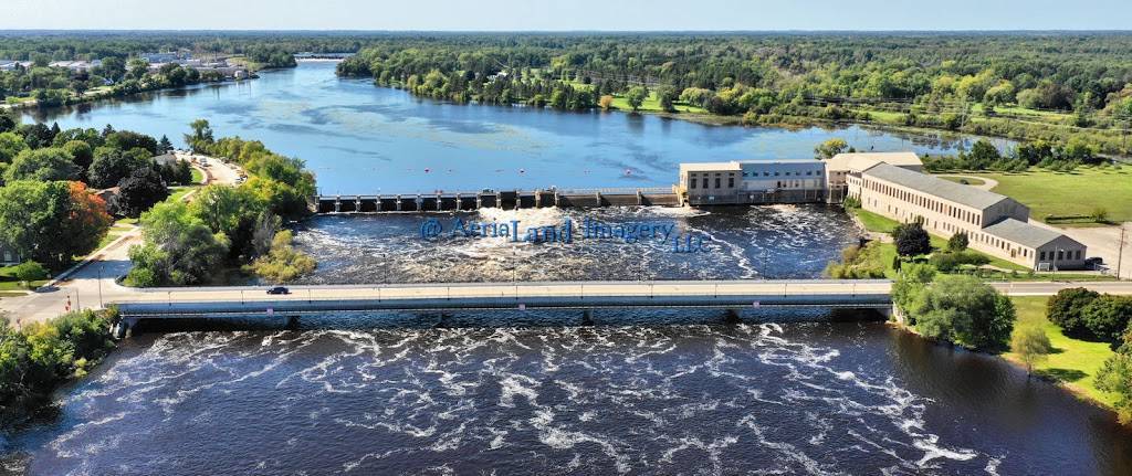 Riverside Golf Club | restaurant | 3459 14th Ave, Menominee, MI 49858, USA | 9068634837 OR +1 906-863-4837