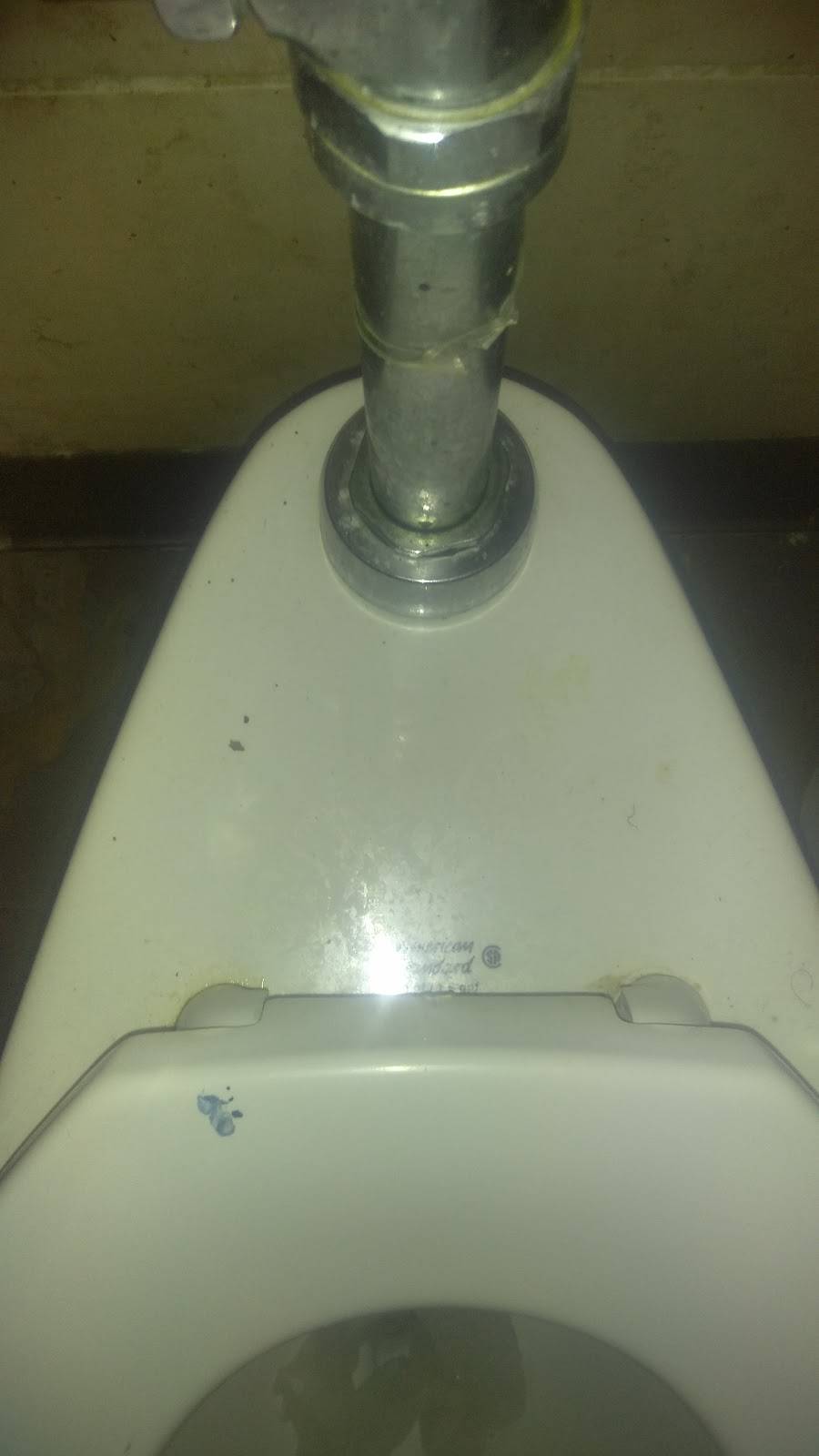 Royal Farms | meal takeaway | 6901 Governor Ritchie Hwy, Glen Burnie, MD 21061, USA | 4107685108 OR +1 410-768-5108