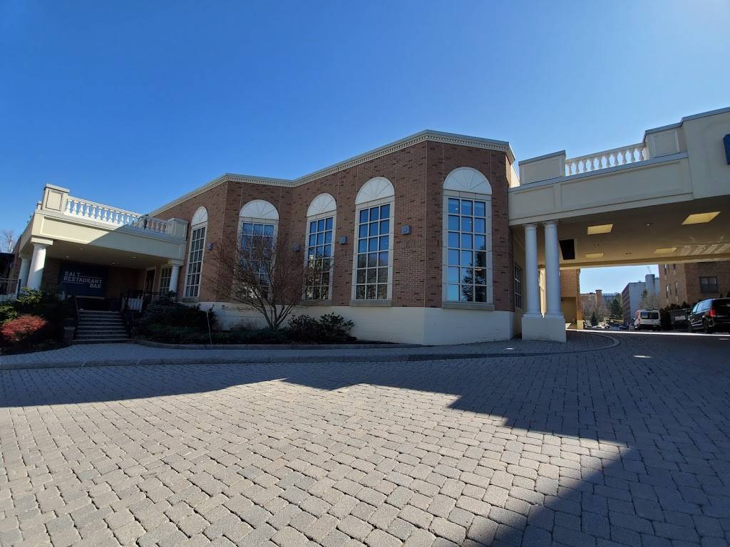 Scholar Hotel Syracuse | restaurant | 1060 E Genesee St, Syracuse, NY 13210, USA | 3154764212 OR +1 315-476-4212