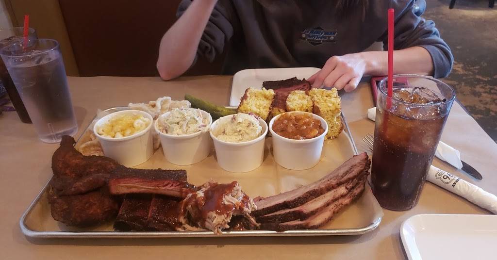 Route 96 BBQ | restaurant | 6385 NY-96, Victor, NY 14564, USA | 5857422026 OR +1 585-742-2026
