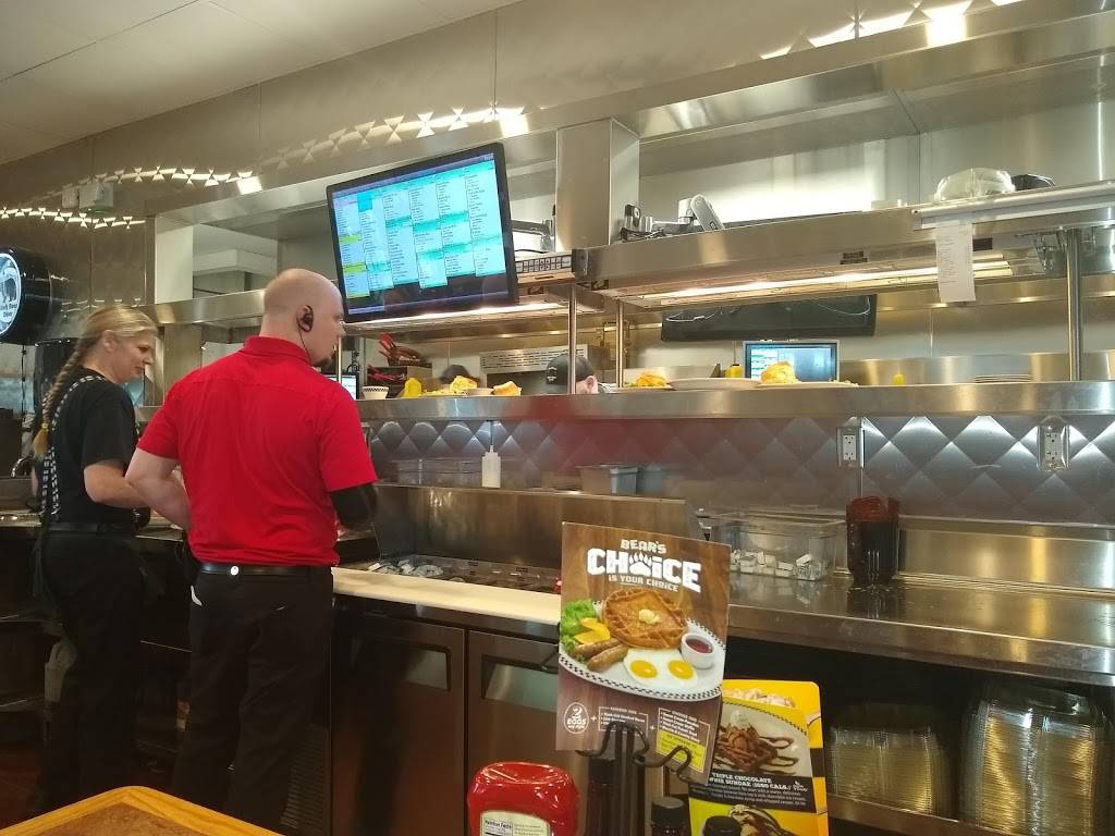 Black Bear Diner | restaurant | 4053 S Little Blue Pkwy, Independence, MO 64057, USA | 8165593918 OR +1 816-559-3918