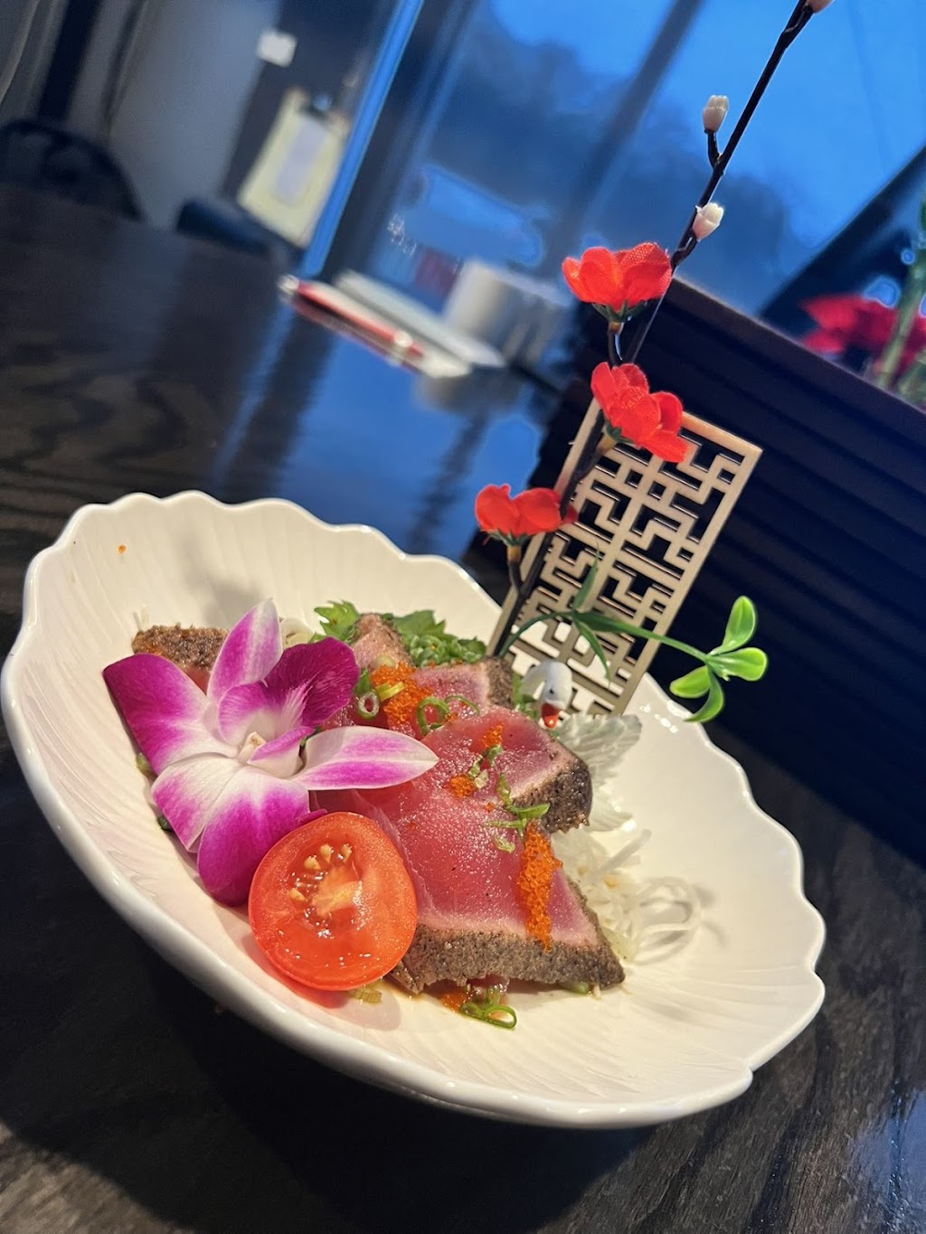 Susie Sushi | restaurant | 700 Northwest Hwy, Fox River Grove, IL 60021, USA | 2243574071 OR +1 224-357-4071