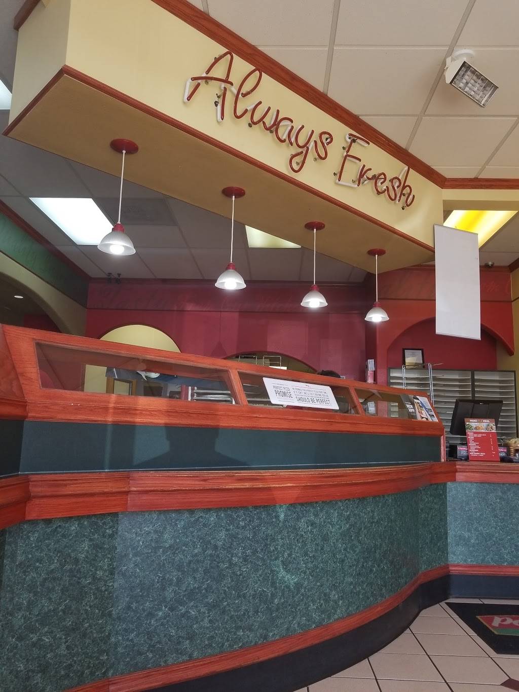 Papa Murphys | Take N Bake Pizza | meal takeaway | 14912 W 87th St Pkwy, Lenexa, KS 66215, USA | 9138945800 OR +1 913-894-5800