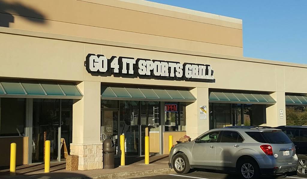 Go 4 It Sports Grill | restaurant | 10677 Northwest Hwy, Dallas, TX 75238, USA | 2142219440 OR +1 214-221-9440