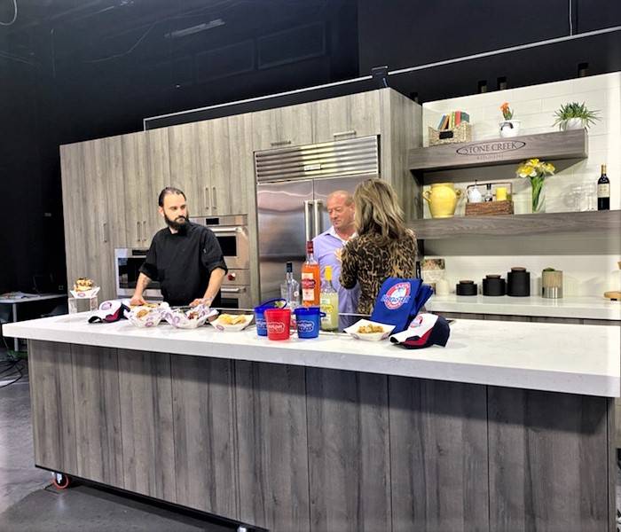 Genuine Broaster Chicken - Phoenix | meal takeaway | 201 W Lone Cactus Dr #2, Phoenix, AZ 85027, USA | 6027685102 OR +1 602-768-5102