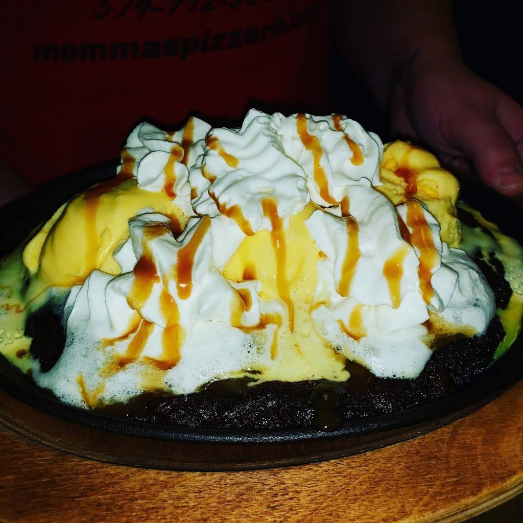 Mommas Pizzeria | restaurant | 10 N Main St, Knox, IN 46534, USA | 5747725888 OR +1 574-772-5888