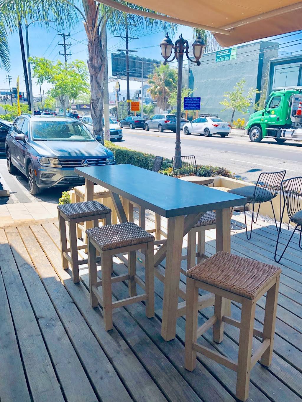 Frenz Coffee | restaurant | 5770 Melrose Ave Ste 101, Los Angeles, CA 90038, USA | 3238484523 OR +1 323-848-4523