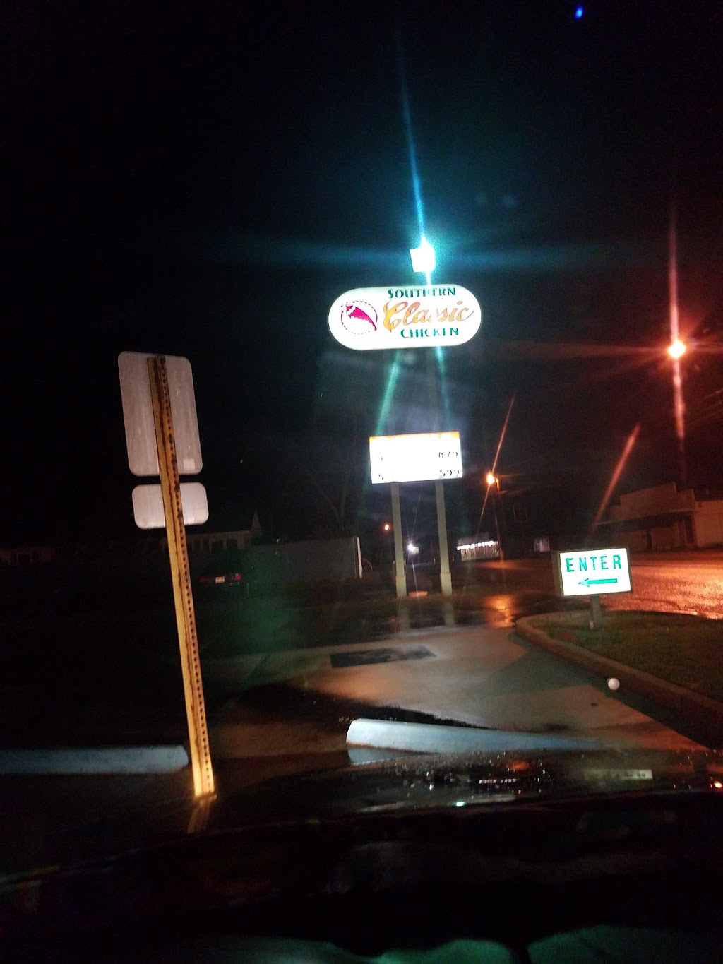 Southern Classic Chicken | restaurant | 1433 Texas St, Natchitoches, LA 71457, USA | 3183527700 OR +1 318-352-7700