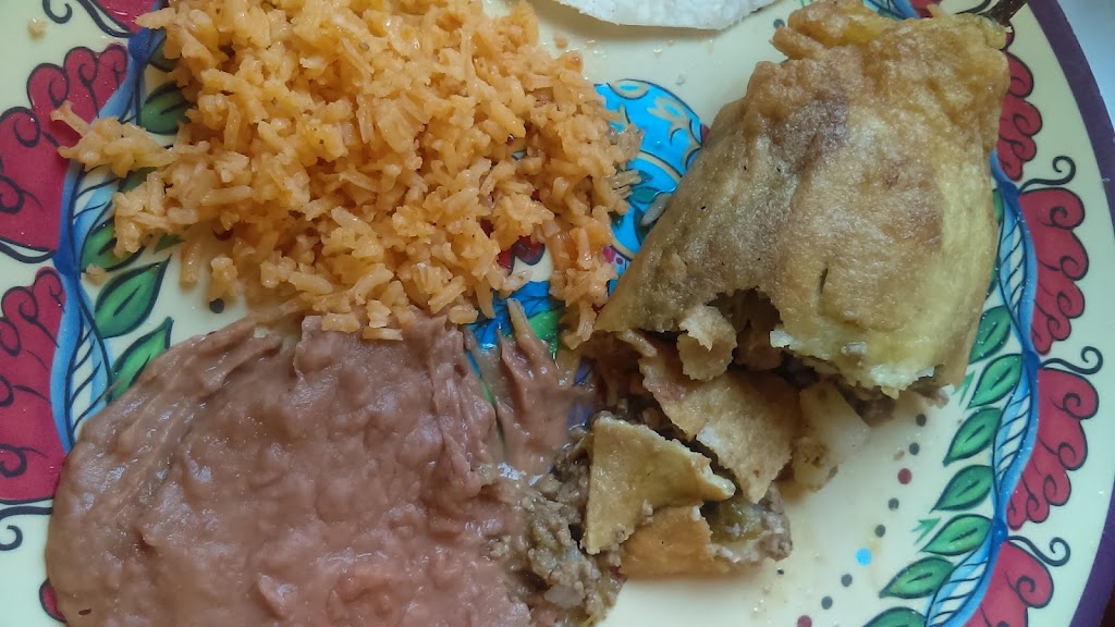 Delcys Taqueria Y Loncheria | restaurant | 3201 Santa Maria Ave, Laredo, TX 78040, USA | 9567258372 OR +1 956-725-8372