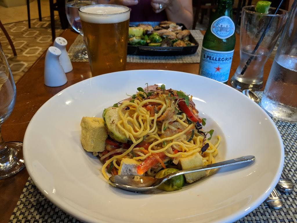 SORA | restaurant | DoubleTree by Hilton Hotel Boston-Bedford Glen, 44 Middlesex Turnpike, Bedford, MA 01730, USA | 7812755500 OR +1 781-275-5500