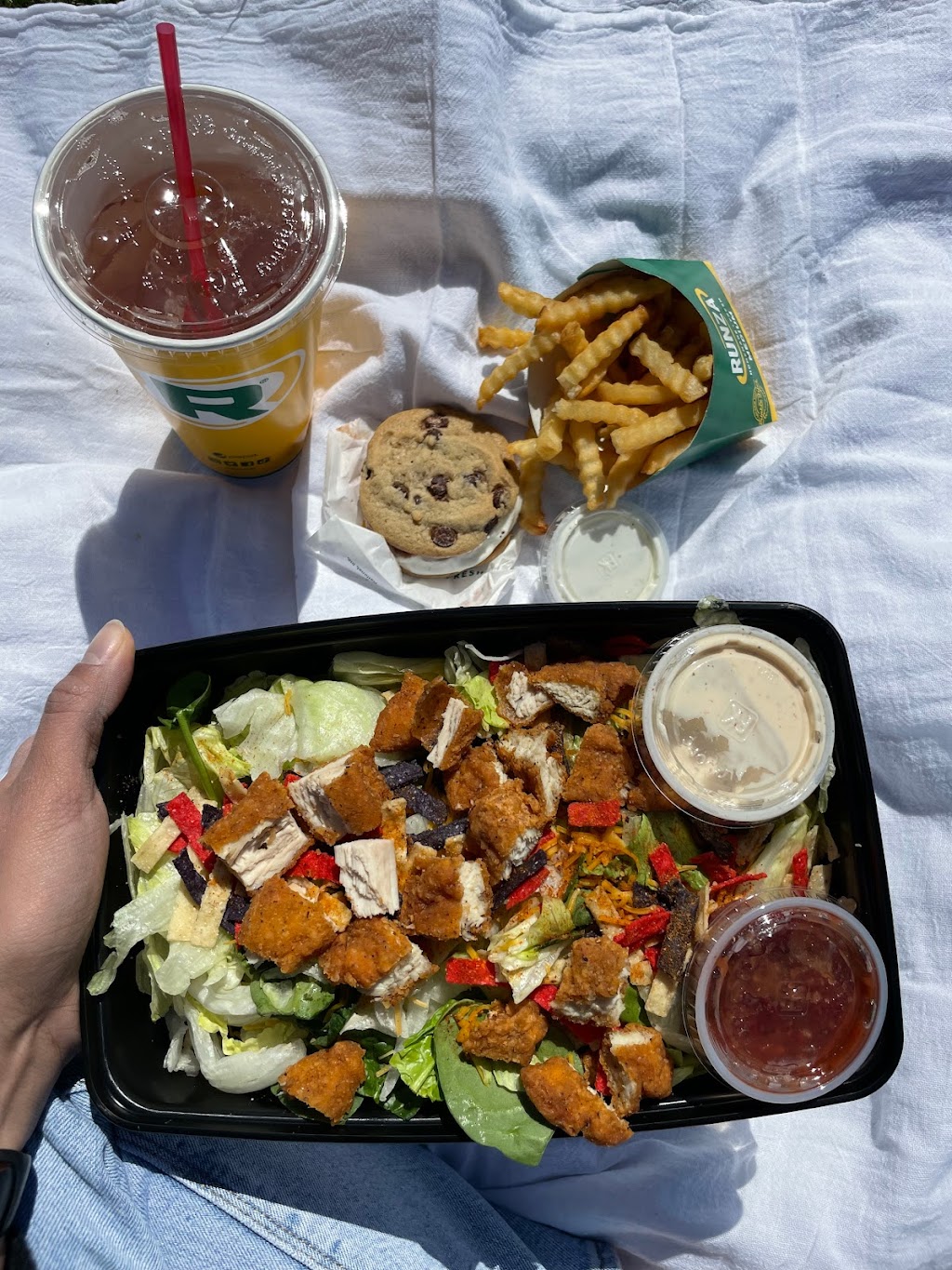 Runza Restaurant | restaurant | 6913 N 145th St, Bennington, NE 68007, USA | 5318674319 OR +1 531-867-4319