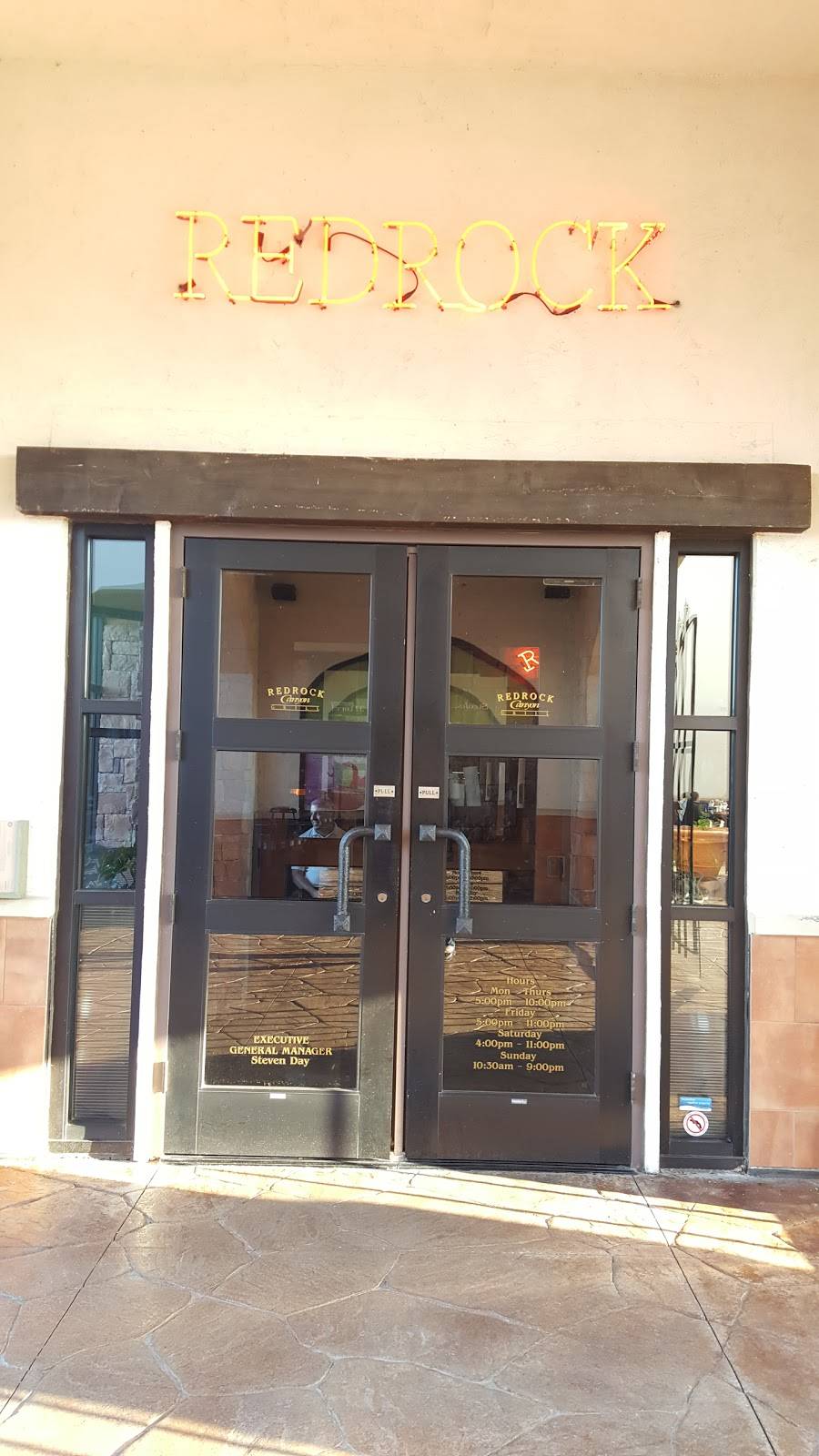 Redrock Canyon Grill | restaurant | 9916 Riverside Pkwy, Tulsa, OK 74137, USA | 9183947625 OR +1 918-394-7625