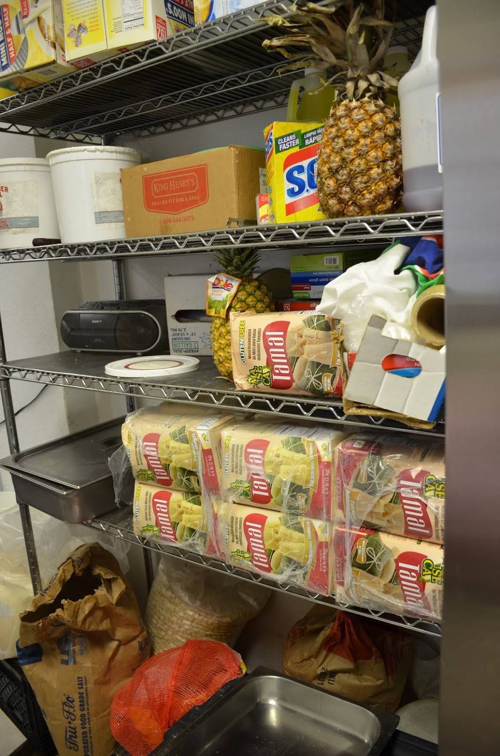 Tamales Lo Mejor De Guerrero | restaurant | 7024 N Clark St, Chicago, IL 60626, USA | 7733386450 OR +1 773-338-6450