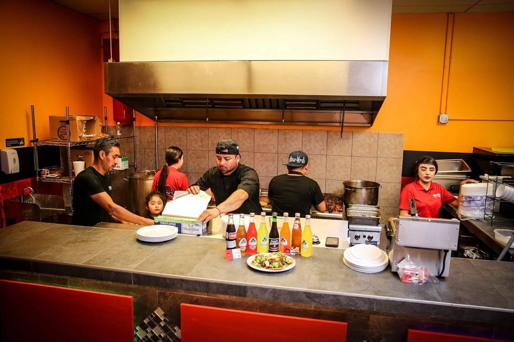 Tacos & Salsas | restaurant | 3351 W 63rd St, Chicago, IL 60629, USA | 7739126090 OR +1 773-912-6090