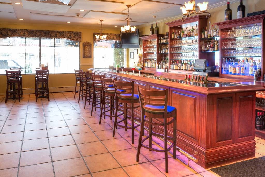 Piccola Bussola | restaurant | 159 Jericho Turnpike, Mineola, NY 11501, USA | 5162944620 OR +1 516-294-4620