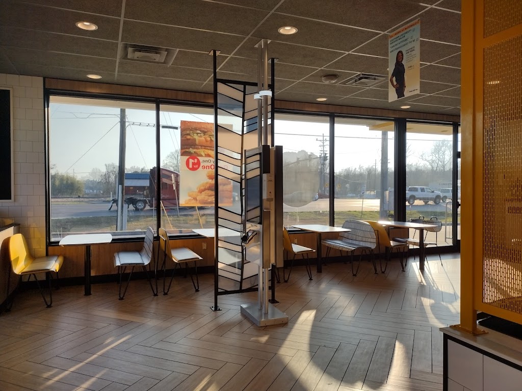 McDonalds | cafe | 4610 Poydras Bayou Dr, Erwinville, LA 70729, USA | 2253514054 OR +1 225-351-4054